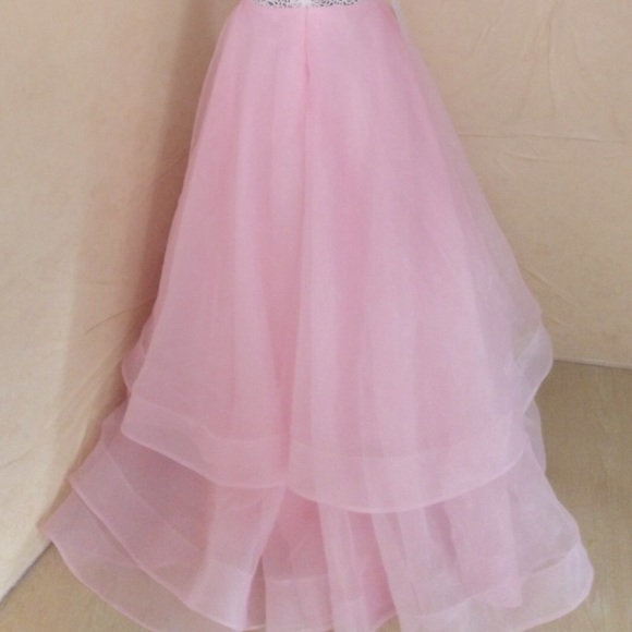 Pink Simple Gown - Picture 3 of 4